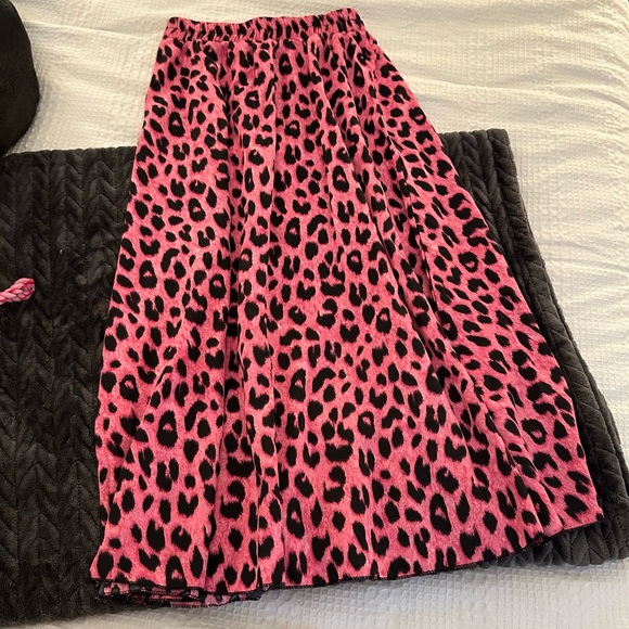 Leopard Skirt - Picture 3 of 4